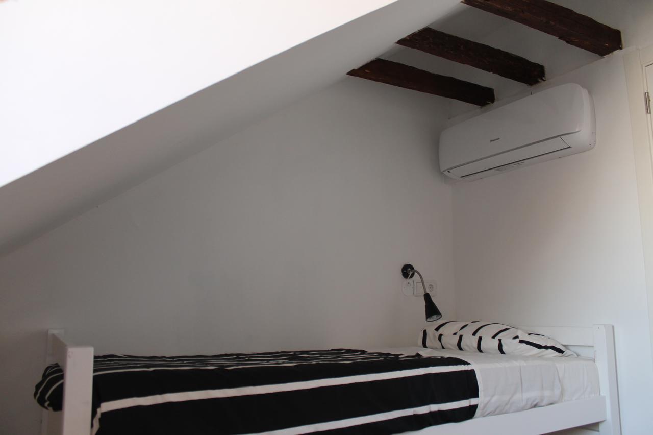 Surf In Chiado Hostel ลิสบอน ภายนอก รูปภาพ