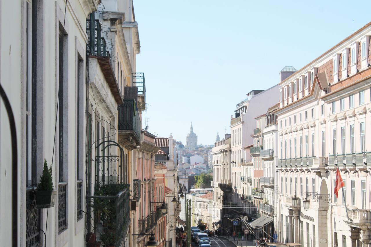 Surf In Chiado Hostel ลิสบอน ภายนอก รูปภาพ